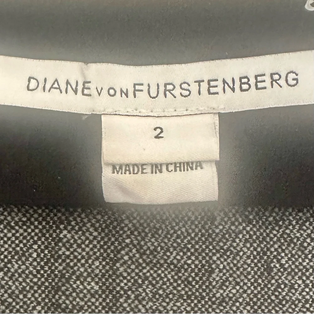 Diane Von Furstenberg Black and White Geometric Pencil Skirt - Picture 7 of 12
